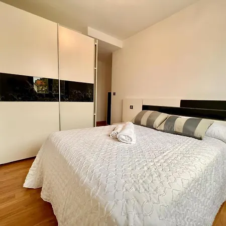 Puerta De - Monabri モグロ