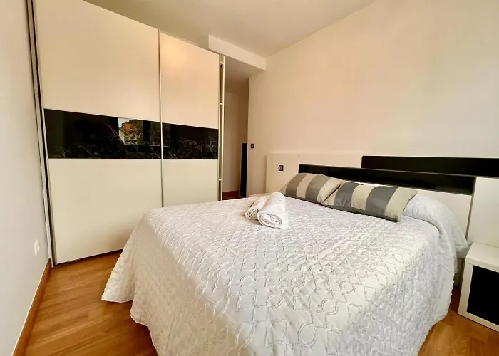 Puerta De - Monabri Mogro